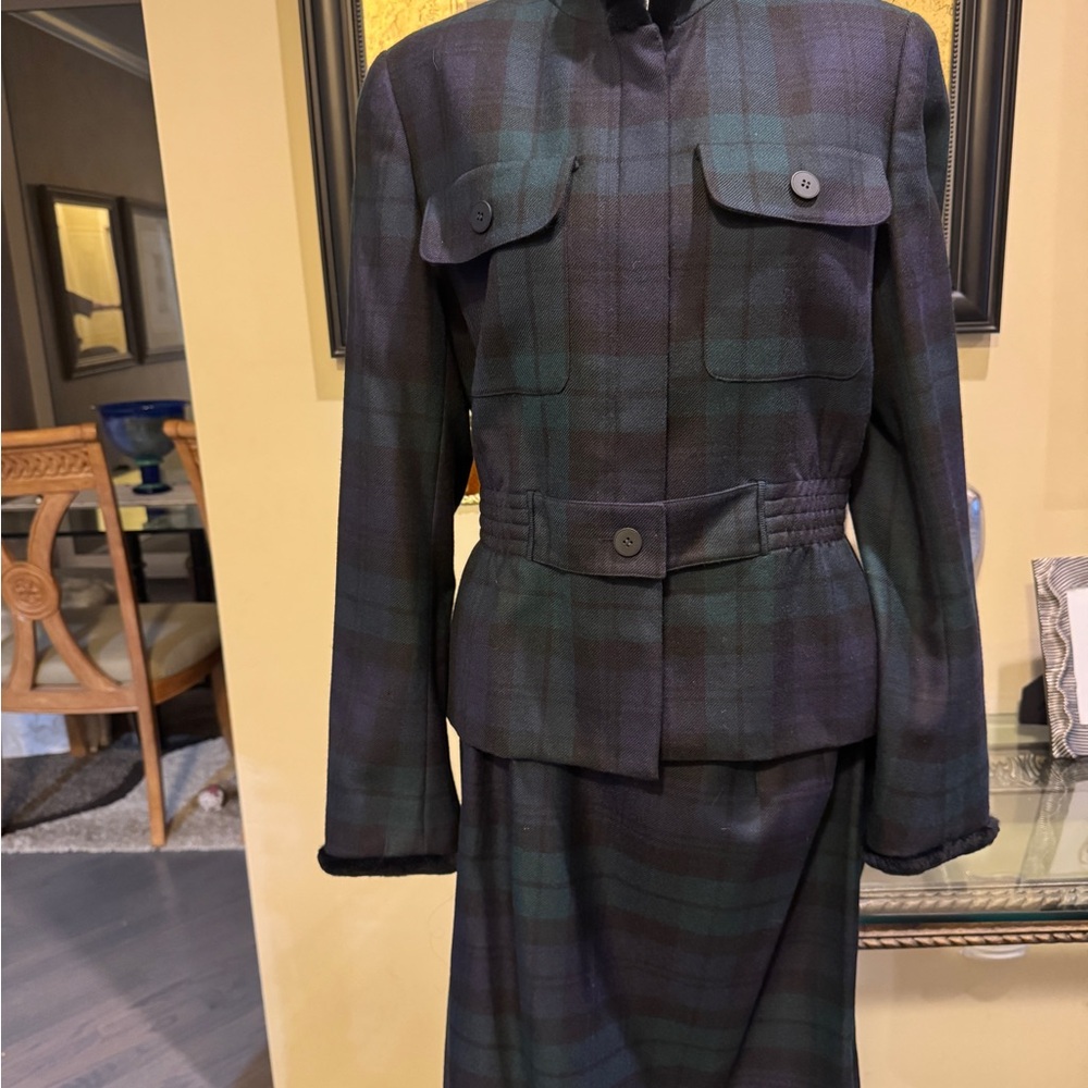 Carlisle Plaid Jacket and Skirt Set size 6 navy green